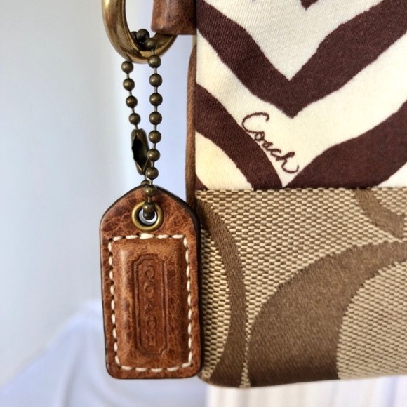 Coach classic canvas wristlet - Picture 6 of 7